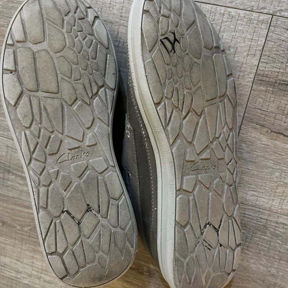 Clark’s size 8 Men’s